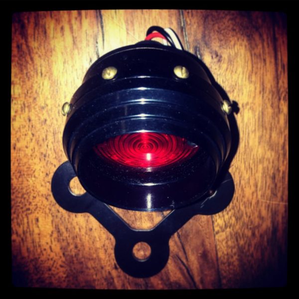 Feu stop Led Noir « Iron » vis Laiton
