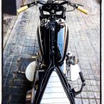 selle-moto-japonaise-cuir-blanc-cafe-racer-bobber