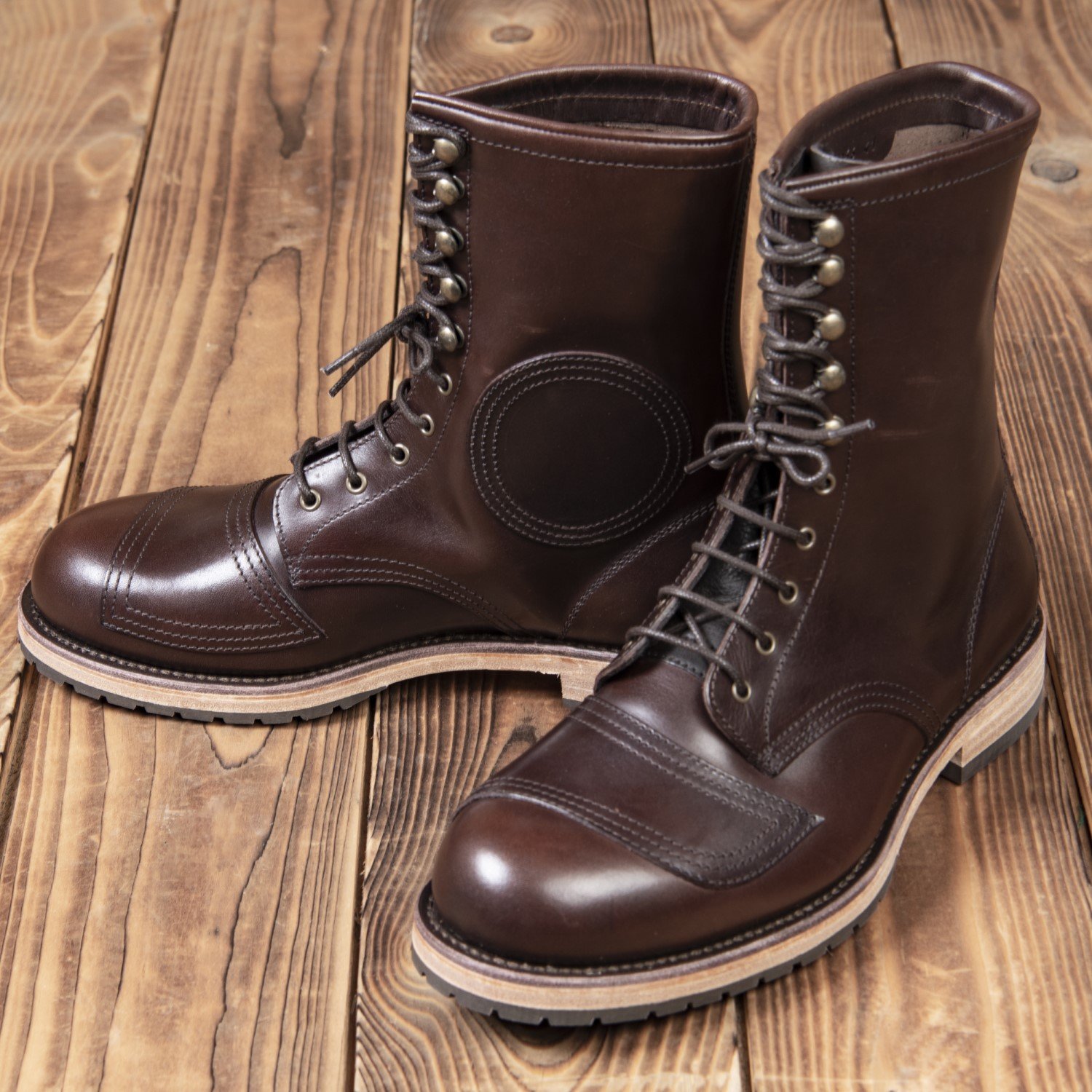 1966 Explorer Boots Brown - Vue 2 - Holdfast
