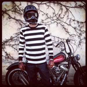 pull-prisonnier-rayé-noir-blanc-hold-fast-coton