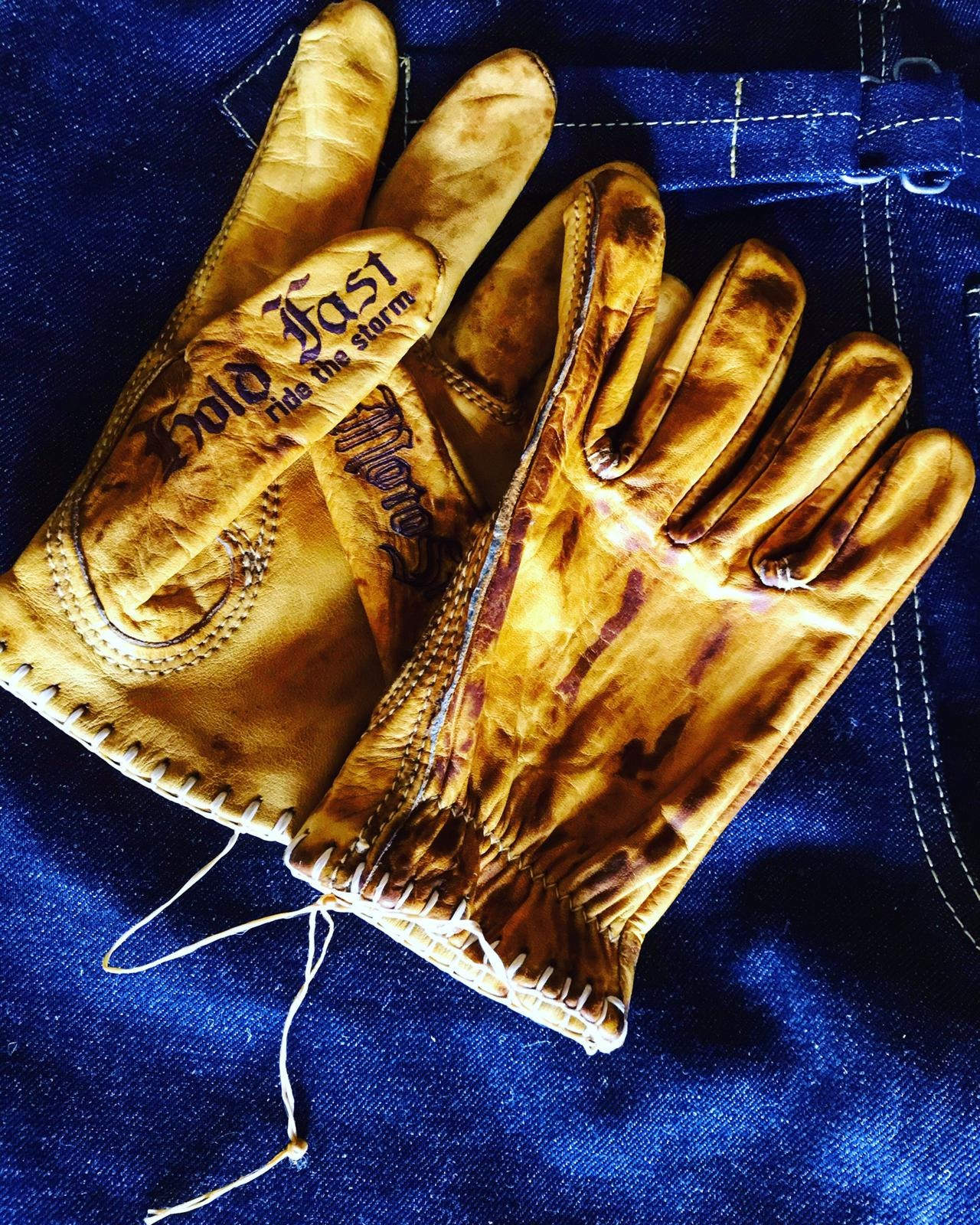 Gants cuir bronze 1936 Motostuka-Hold Fast - detail coutures - Holdfast
