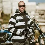 Motorrad-Biker-Hold-Fast-Jeansjacke