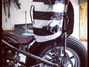 Motortas-Sissi-bar-leer