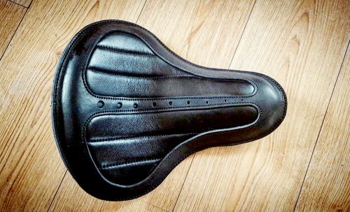 selle-cuir-custom