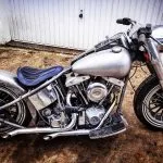 selle-harley-cuir-noire