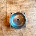 Couvercle Carburateur Harley CV HOLD FAST Gravé - Vue 6 - Holdfast
