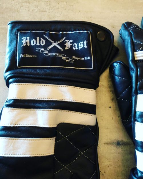 GANTS CUIR JAPAN STYLE MATELASSES HOLD FAST FULL THROTTLE - poing ferme - Holdfast