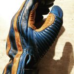 Gants Cuir Bleu Pétrole 1971 Le Mans - detail coutures - Holdfast