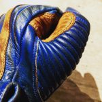 Gants Cuir Bleu Pétrole 1971 Le Mans - poignet - Holdfast