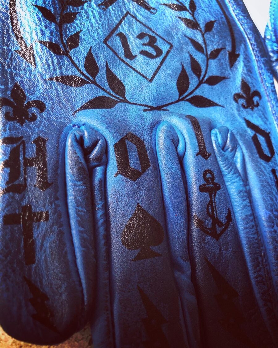 gants-cuir-moto-vintage-tattoo-bleus-tatouage-holdfast-motostuka-japan-sytle