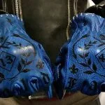 motorfiets-leren-handschoenen-vintage-tattoo-blauw-tattoo-holdfast-closed-fists-chopper