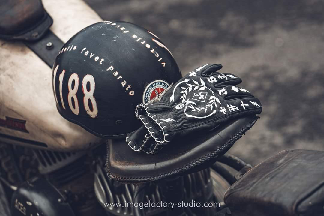 1340 HOLD FAST TATTOO GUANTES DE CUERO NEGRO - parte superior - Holdfast