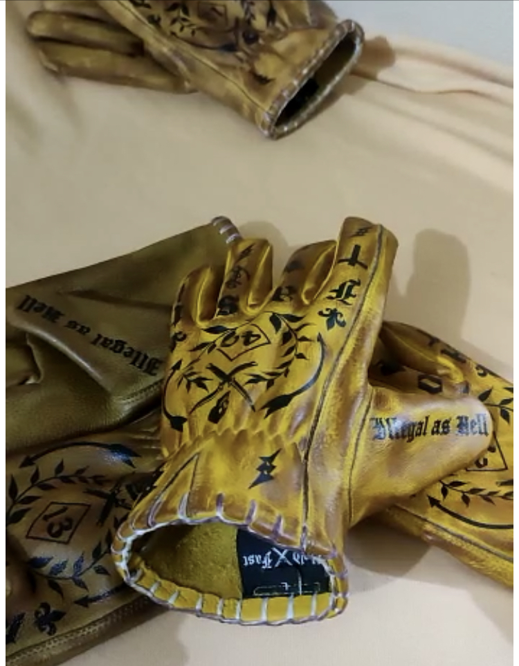 Guantes-piel-moto-tatuajes-tatuados-agarre-piel bovina-biker-custom-pátinas