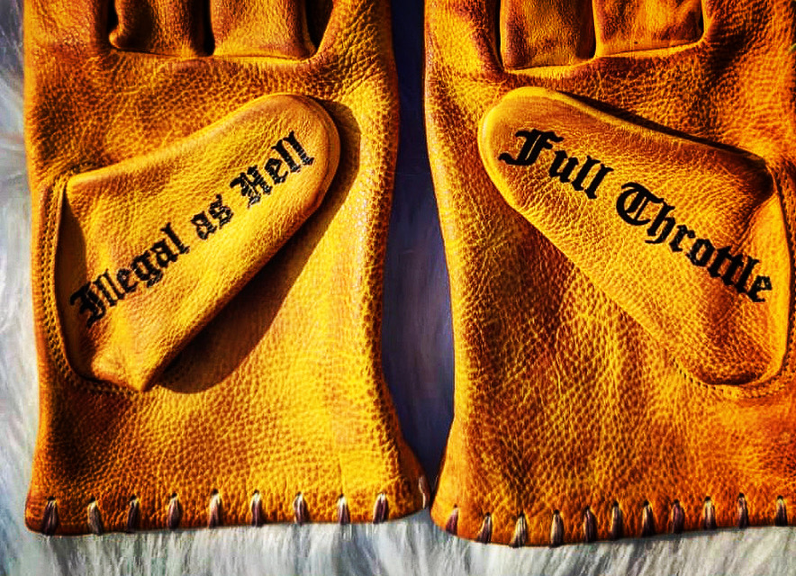 Guantes-piel-moto-tatuajes-tatuados-agarre-piel bovina-motero-personalizados-pulgadas