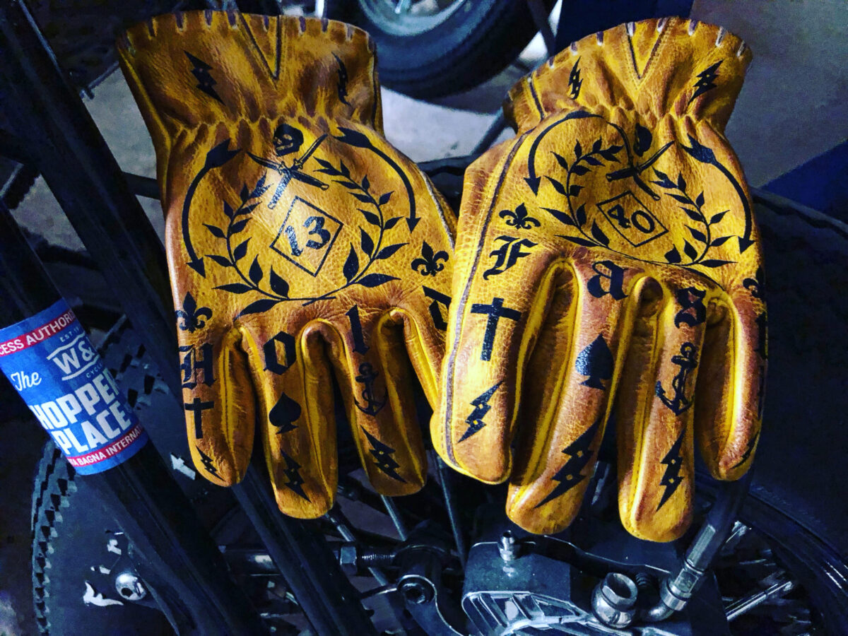 Guantes-piel-moto-tatuajes-tatuajes-agarre-piel-ternera-biker-personalizados-top