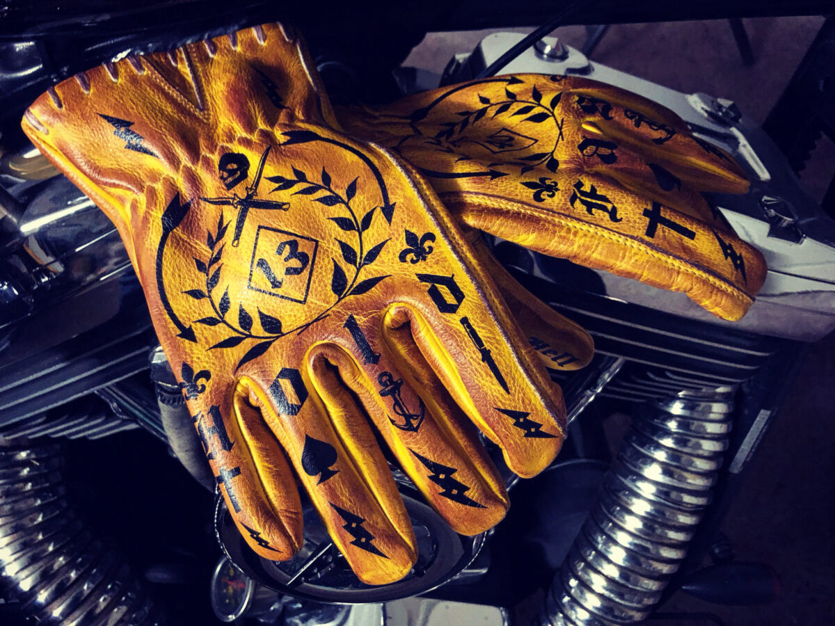 Guantes-cuero-moto-tatuajes-tatuados-agarre-piel bovina-motero-custom-pala