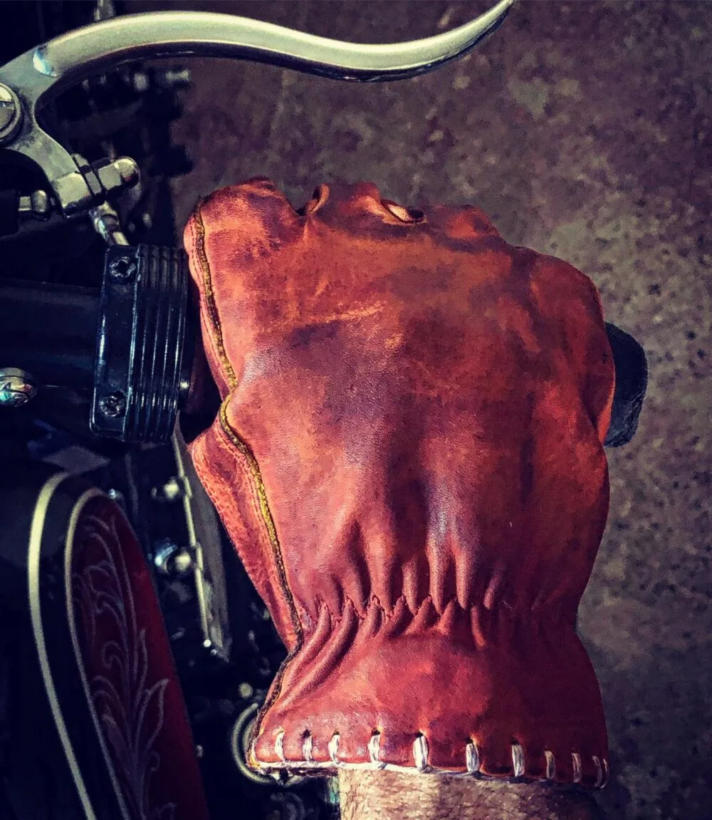 old-school-vintage-gloves