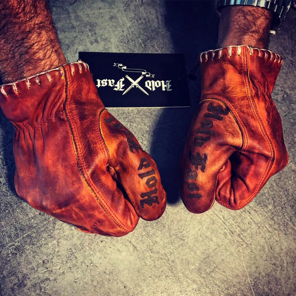 Gants cuir moto vintage rouge 1936 HOLD FAST BOARDTRACK - poignet - Holdfast