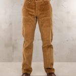 Jachtbroek Goliath Cord uit 1942, mosterdgeel, Pike Brothers, achterkant.