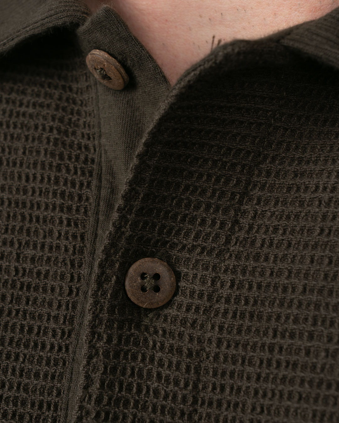 Pike Brothers 1963 Polo Shirt Royal Olive - detail manches - vintage workwear Holdfast