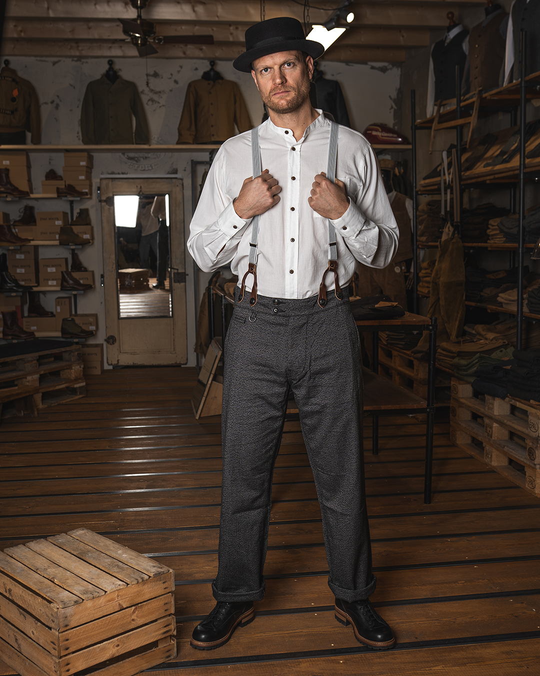 Pike Brothers 1905 Hauler Pant French Asphalt - detail cinch back