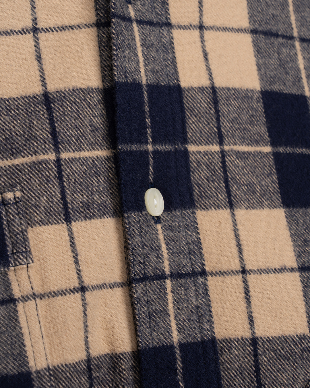 Pike Brothers 1937 Roamer Shirt Blue Flannel - du00e9tail col