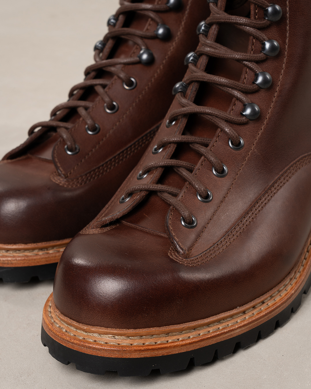 Pike Brothers 1946 Mountaineer Bourbon boots detail - mountain boot size guide