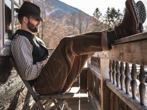 Berglaarzen 1946 Mountaineer Boots Bourbon Pike Brothers gedragen