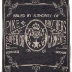 Pike Brothers wollen deken uit 1969 met vervaagd zwart logo - geweven vervaagd zwart logo