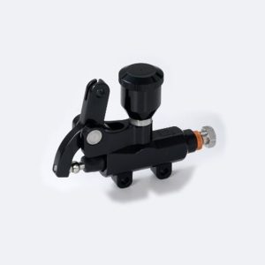 Pompa freno per moto Kustomtech, pompa freno personalizzata per Harley con cavo e serbatoio dell'olio, alluminio nero, vista principale