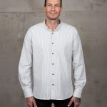 Camicia da uomo con colletto alla Mao - 1923 Buccanoy Shirt White Blue Linen Pike Brothers — vista 3