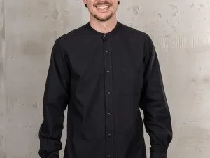 Camicia da uomo con colletto alla Mao - Camicia Buccanoy 1923 in chambray nero Pike Brothers — vista 1