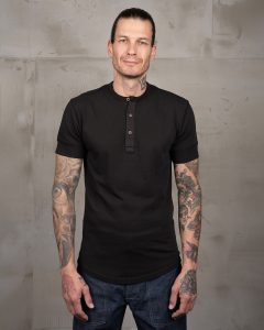 Camisa Henley de manga corta - Camisa Henley de manga corta negra desteñida de 1927 de Pike Brothers — ver 1