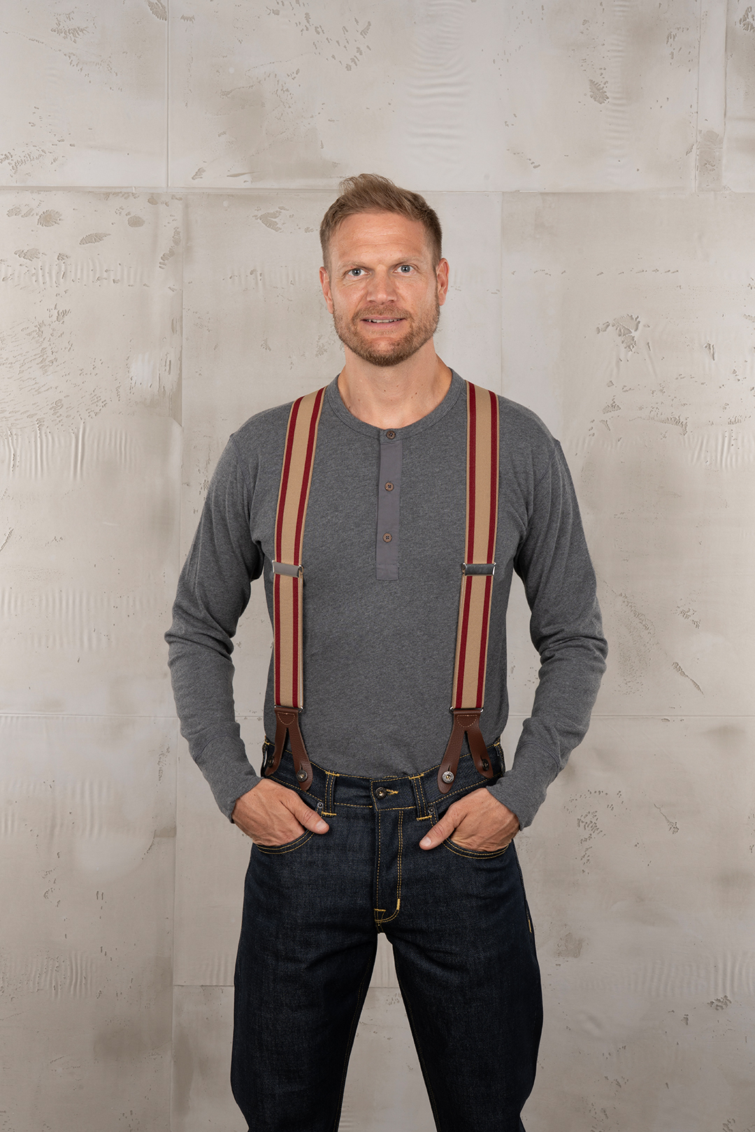 Heavy Duty Braces - 1937 Heavy Duty Braces Red Pike Brothers — view 2