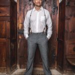 1942 Hunting Pant Grey Striped Linen ambiance