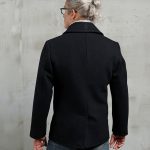 Abrigo de lana negra estilo marinero de 1938, marca Pike Brothers.