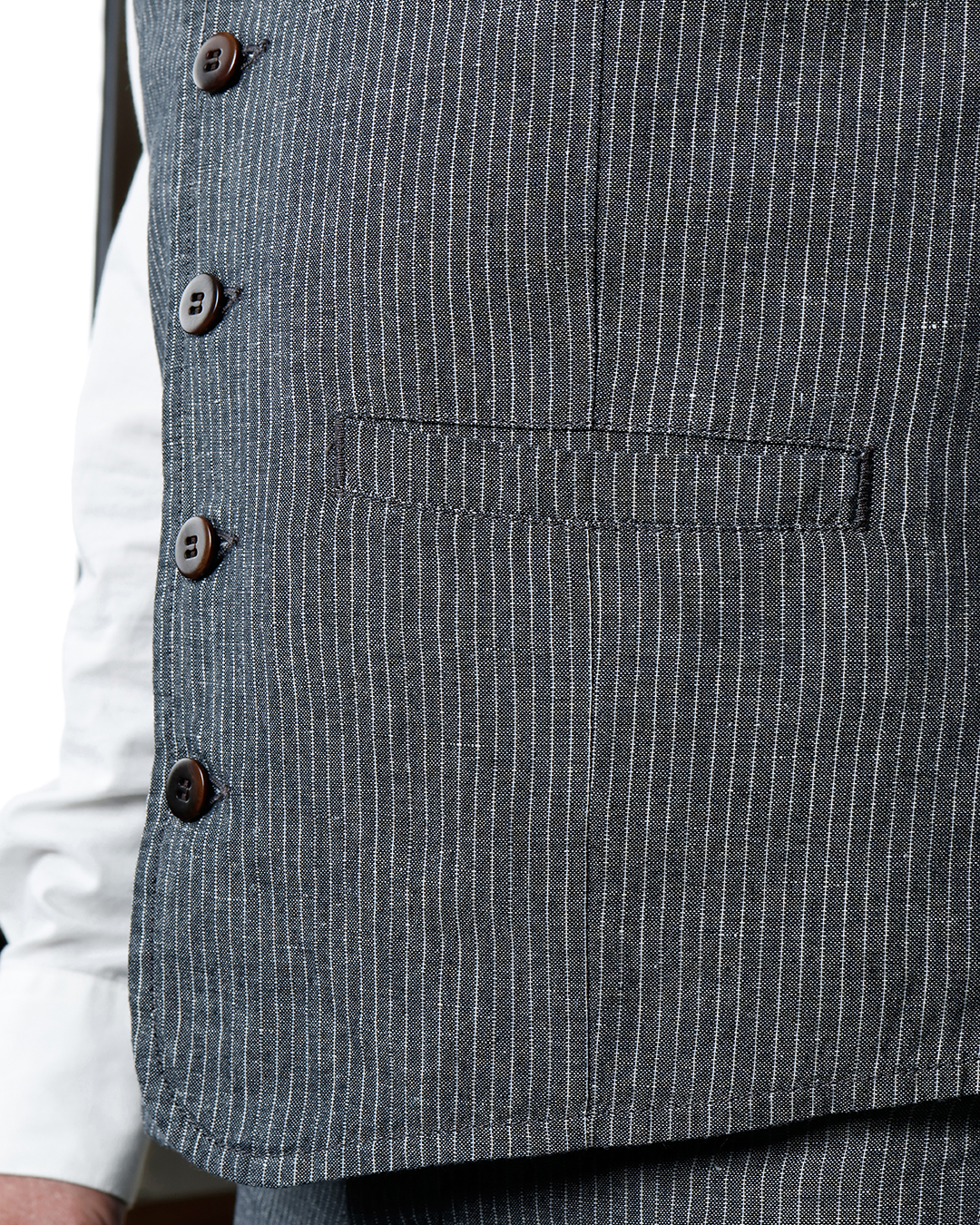1905 Hauler Vest Grey Striped Linen du00e9tail