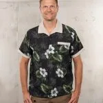 Zwart Pike Brothers-shirt, details van de stof en afwerking.