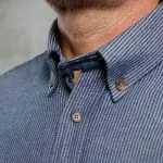 chemise bleu Pike Brothers, détail du tissu et des finitions