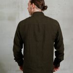 Men's green Surveyor flannel shirt in vintage flannel, front view