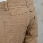 pantalon beige Pike Brothers, détail des poches et du tissu