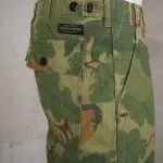 Groene Pike Brothers shorts, detail van de zakken en de stof.
