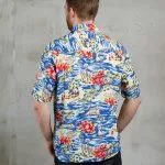 Blauw surf-T-shirt voor heren van vintage katoenen jersey, vooraanzicht.