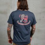 Vintage heren T-shirt in petrolblauw, gemaakt van vintage katoenen jersey, vooraanzicht.