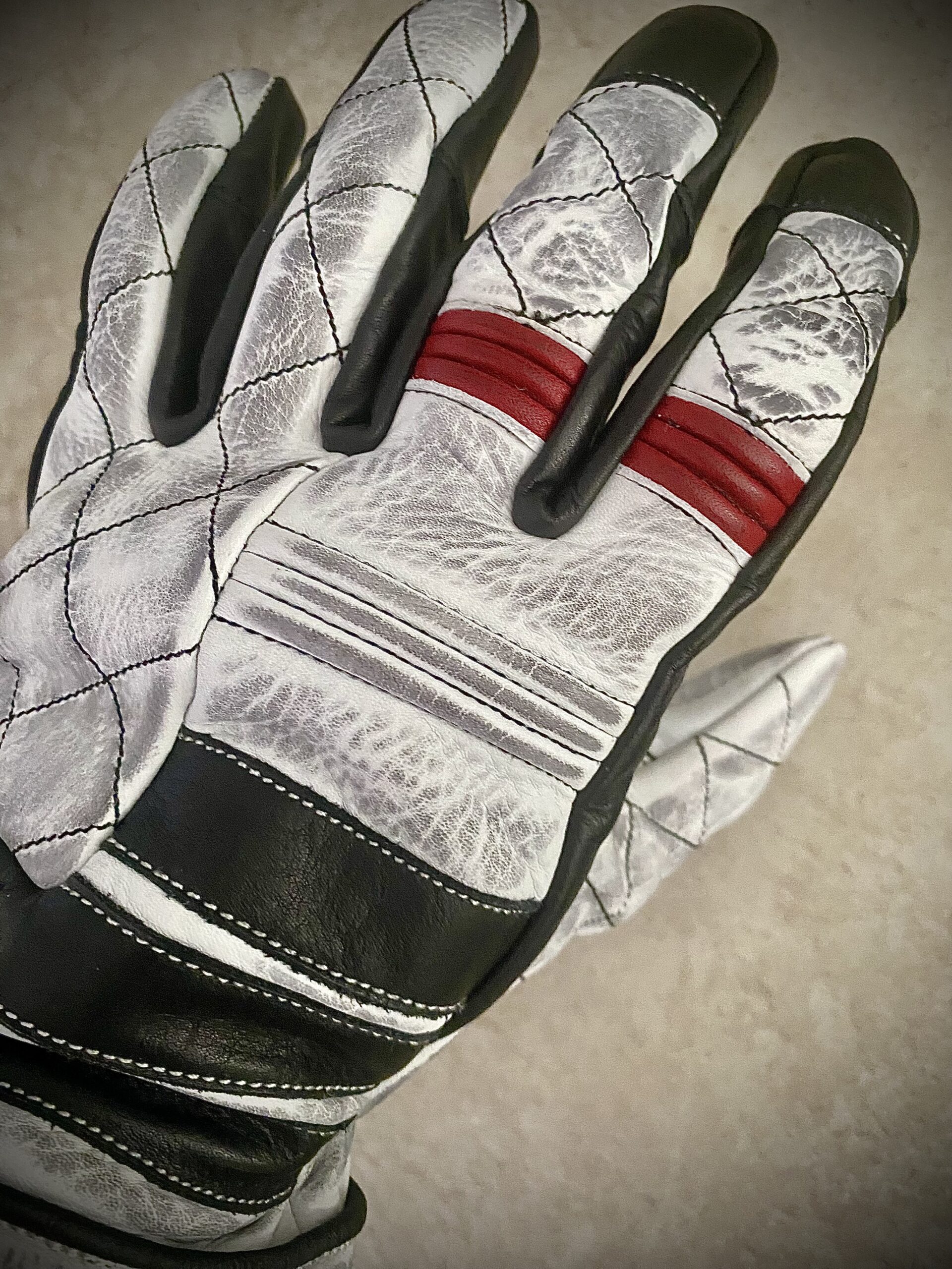 gants cuir moto blancs vintage Shiro Oni Hold Fast
